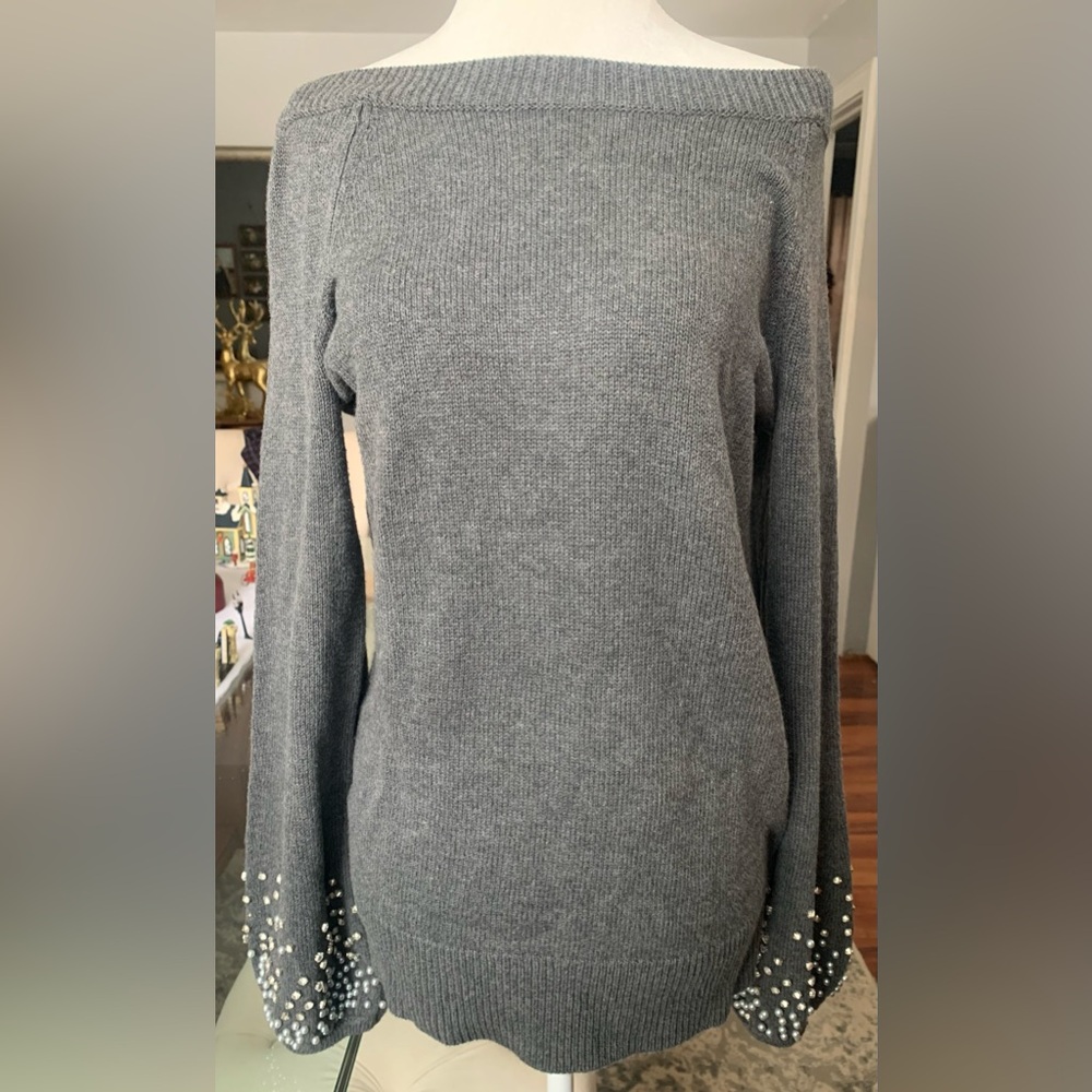 White House Black Market sz Medium gray sweater with beading on cuffs
